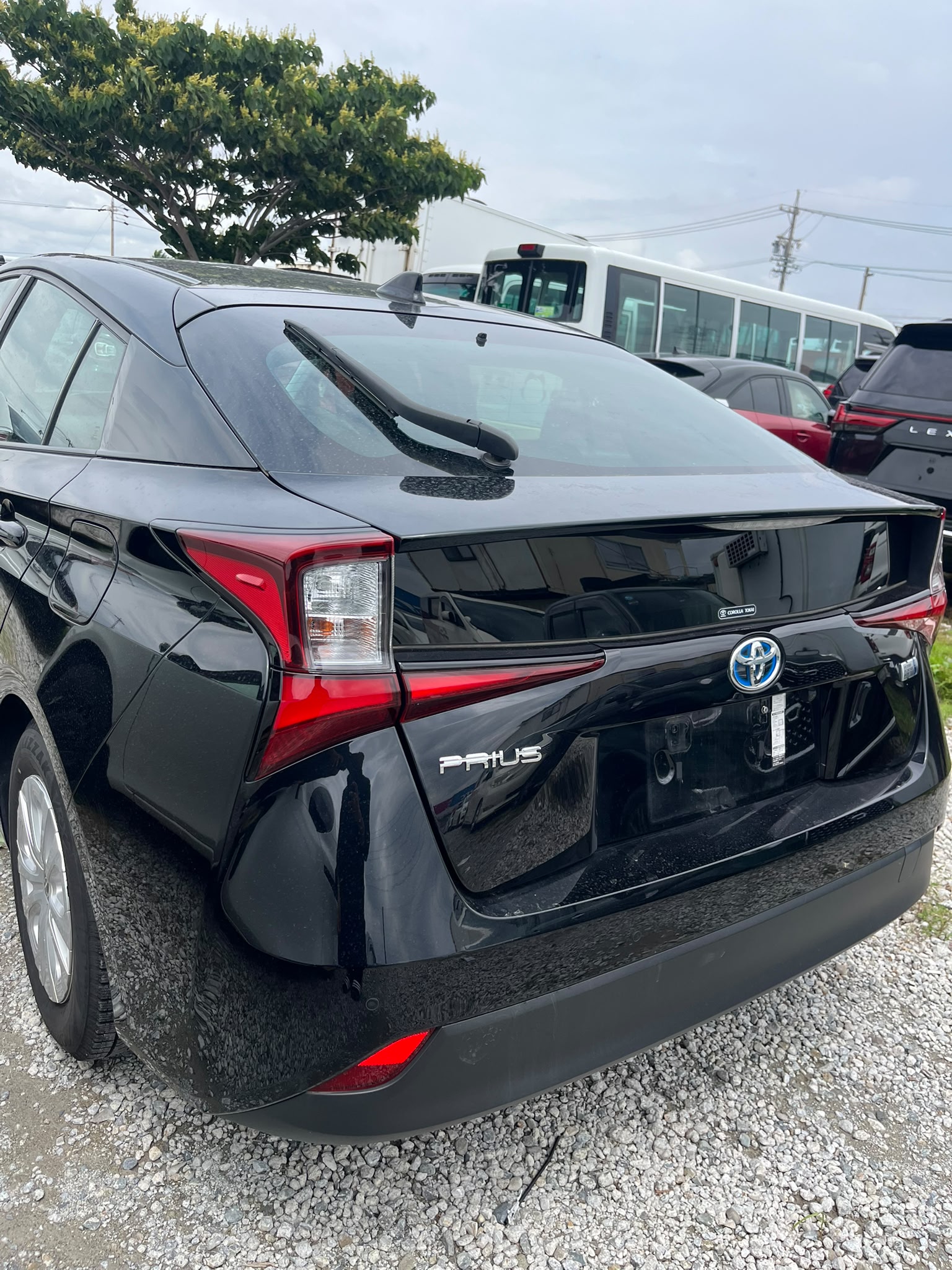 2021 TOYOTA PRIUS photo 4