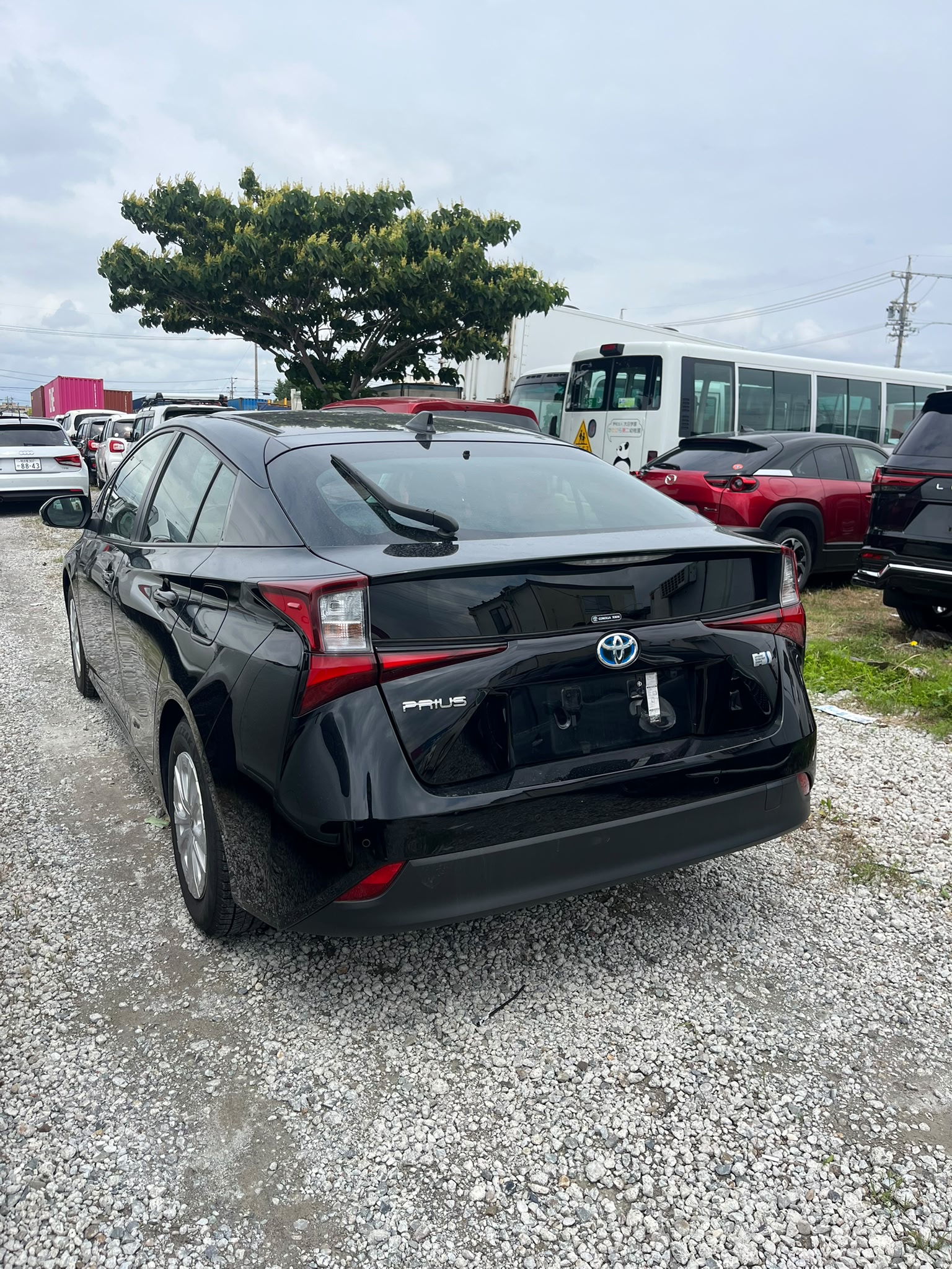 2021 TOYOTA PRIUS photo 8