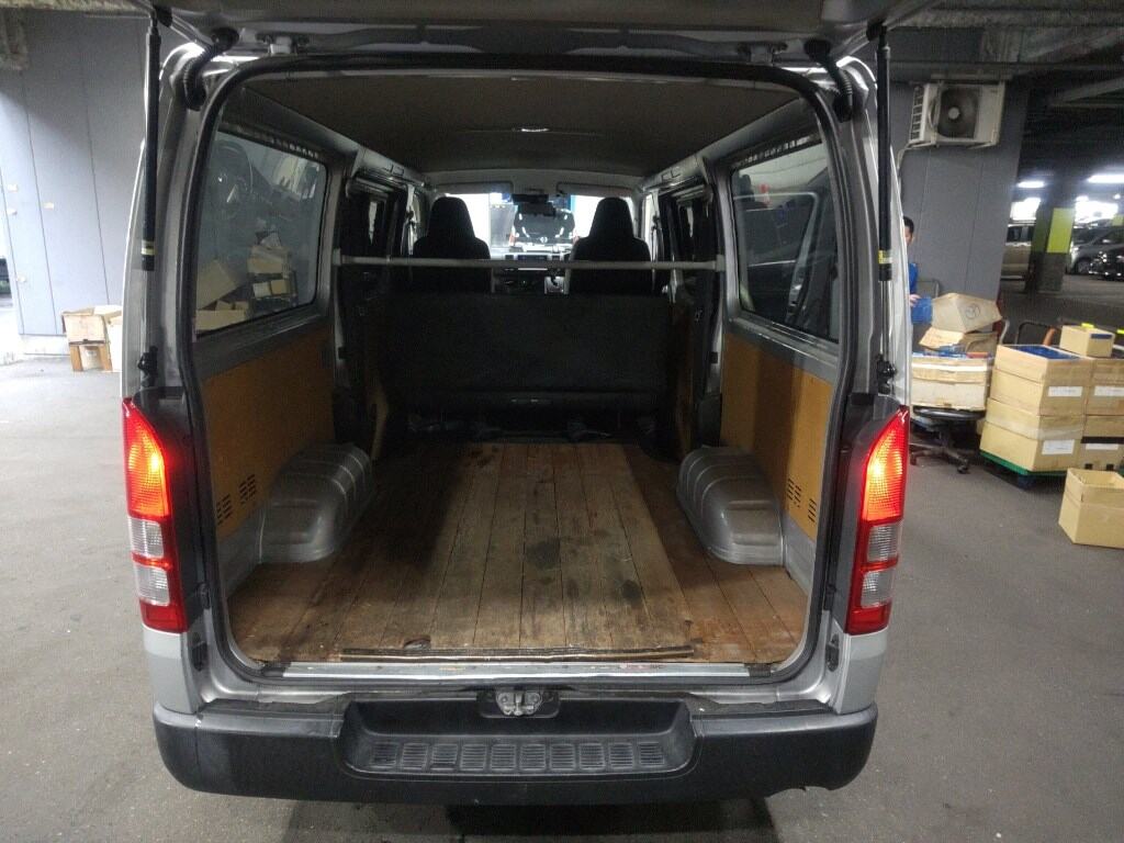 2018 TOYOTA HIACE VAN photo 16