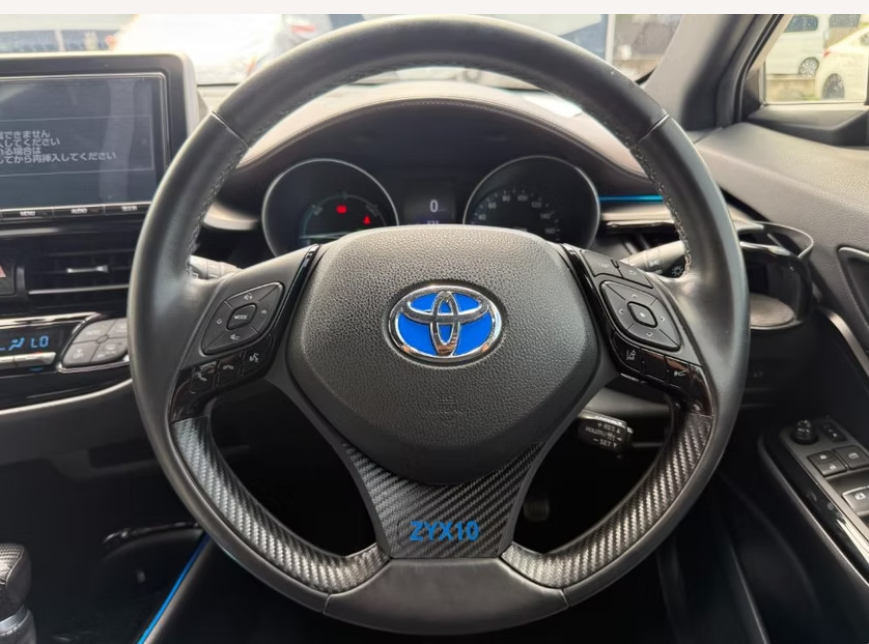 2017 TOYOTA C-HR HYBRID G GRADE photo 10
