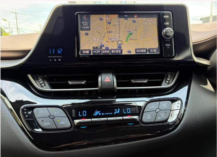 2017 TOYOTA C-HR HYBRID G GRADE photo 12