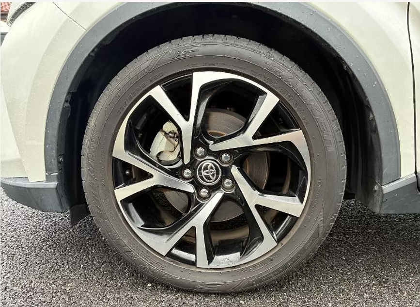 2019 TOYOTA C-HR HYBRID G GRADE photo 14
