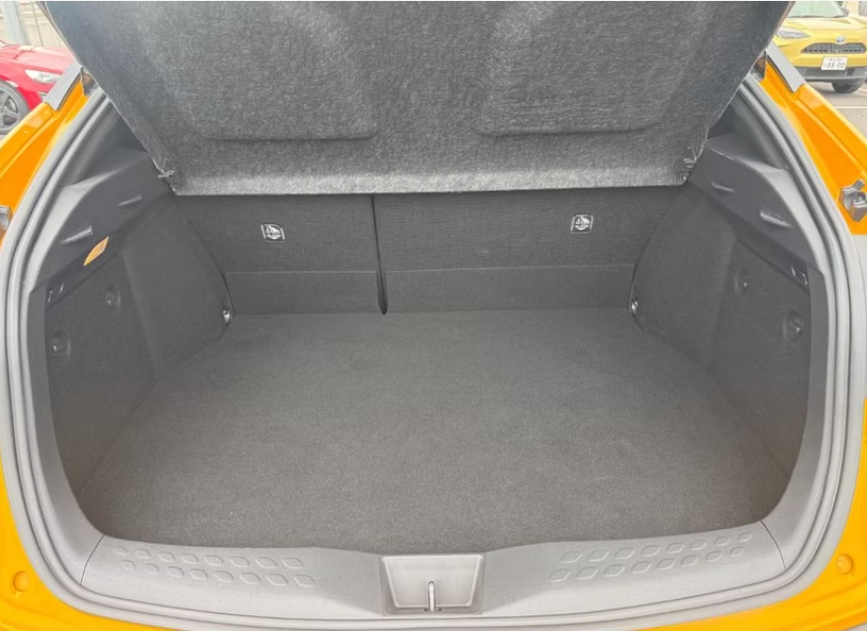 2017 TOYOTA C-HR HYBRID G GRADE photo 5