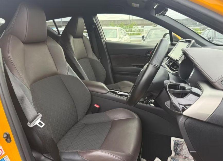 2017 TOYOTA C-HR HYBRID G GRADE photo 7