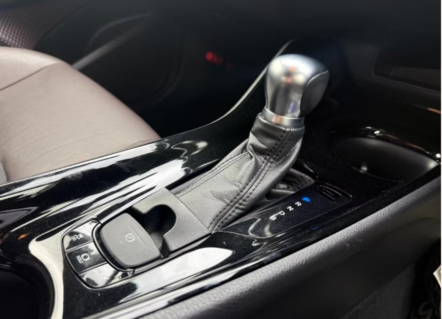 2017 TOYOTA C-HR HYBRID G GRADE photo 12