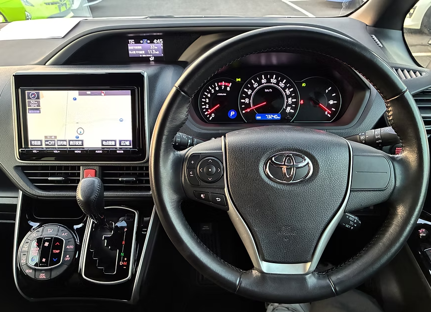 2018 TOYOTA VOXY ZS KIRAMEKI 8 SEATERS photo 13