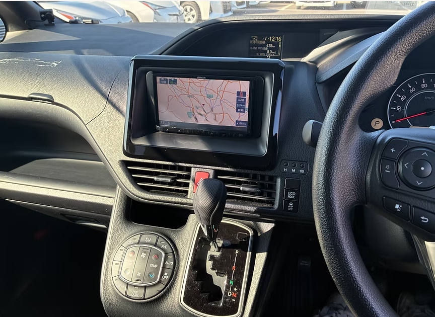 2018 TOYOTA NOAH X GRADE photo 12