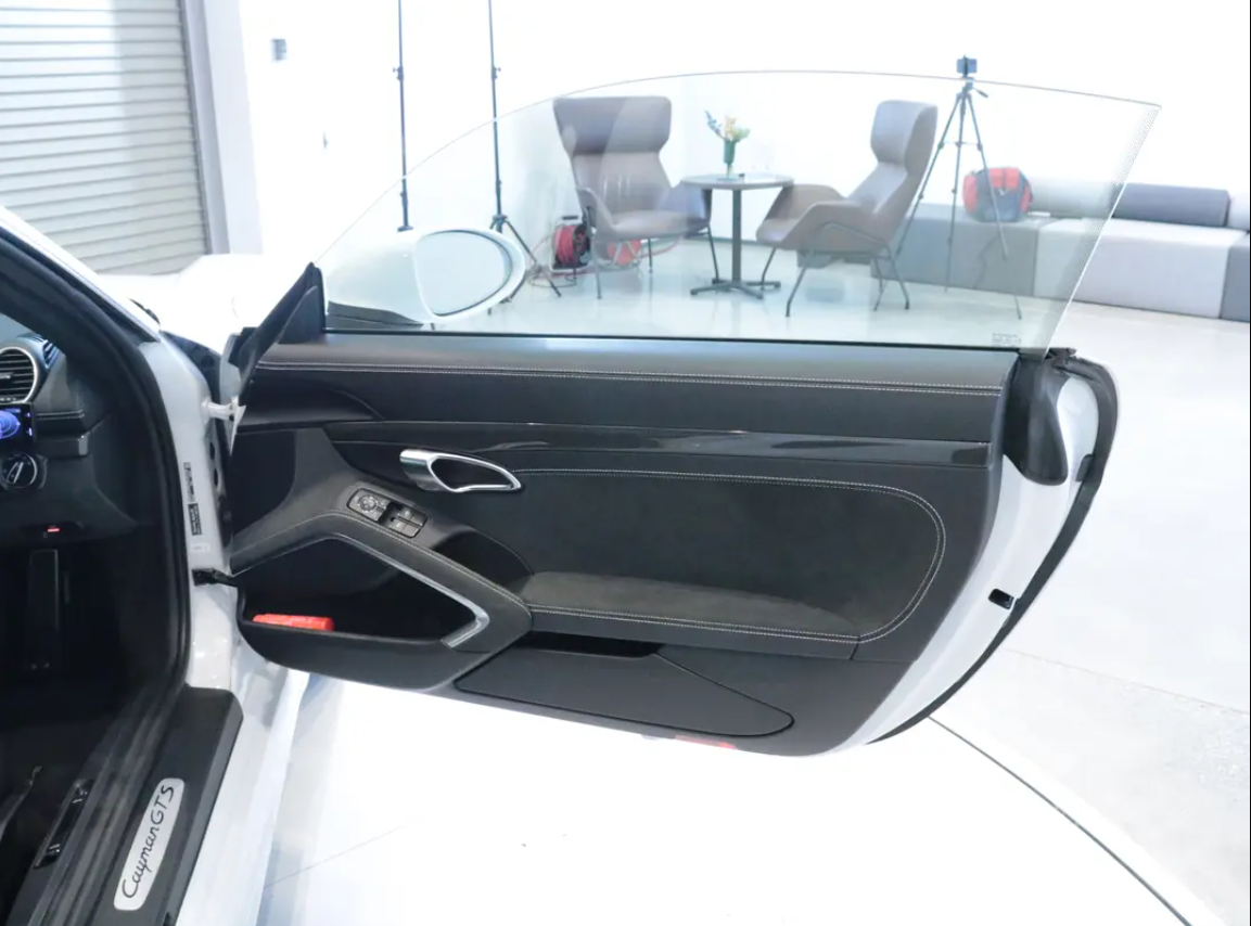 2023 PORSCHE 718 CAYMAN GTS4.0 Carbon Interior Package photo 2
