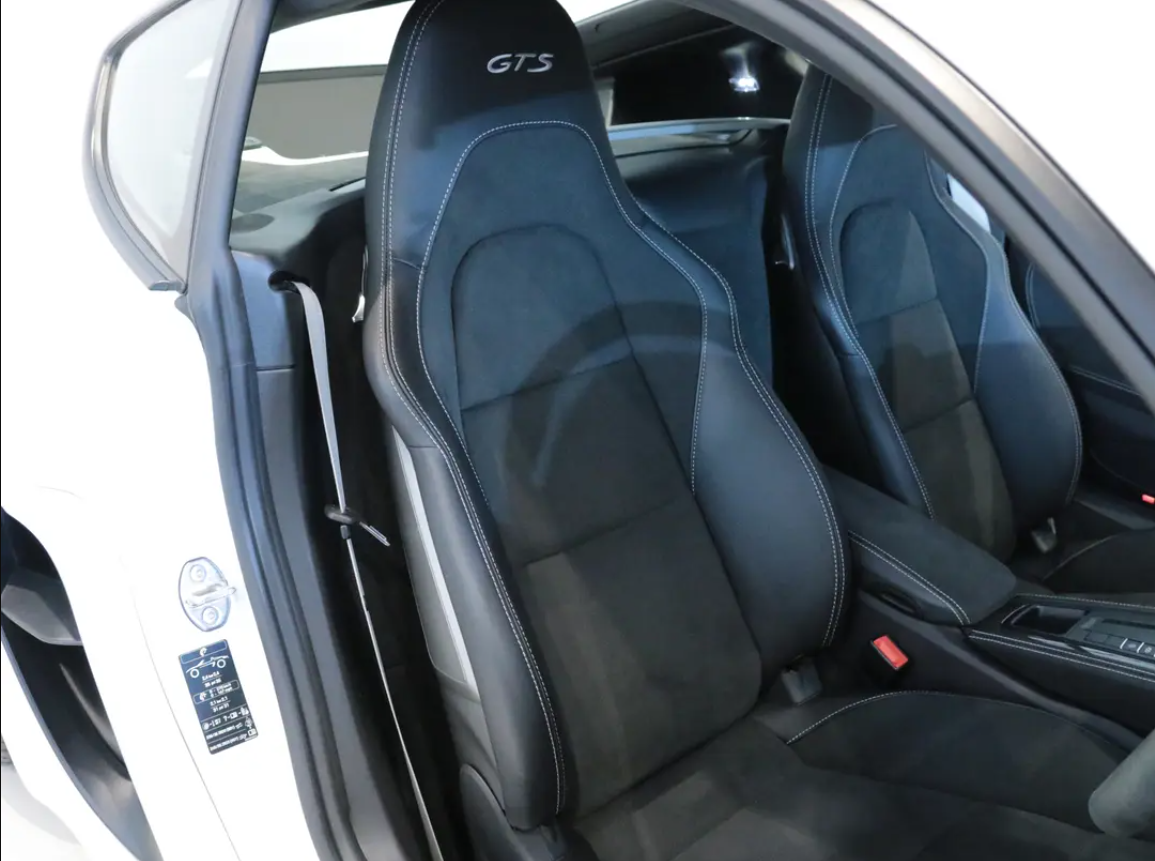 2023 PORSCHE 718 CAYMAN GTS4.0 Carbon Interior Package photo 4