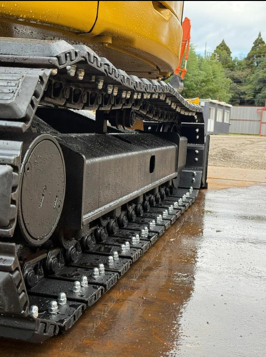 2015 CAT Excavators Caterpillar 308E2CR photo 6