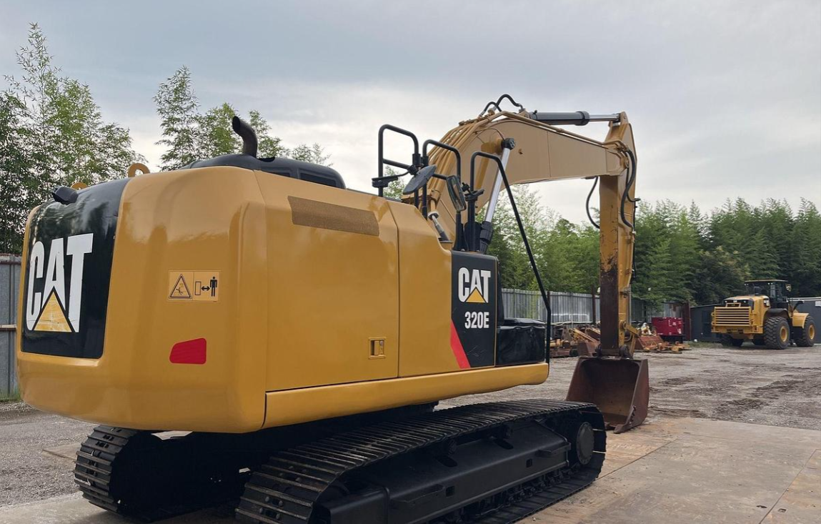 2016 CAT Caterpillar Excavators Model: Cat C6.6 ACERT photo 3