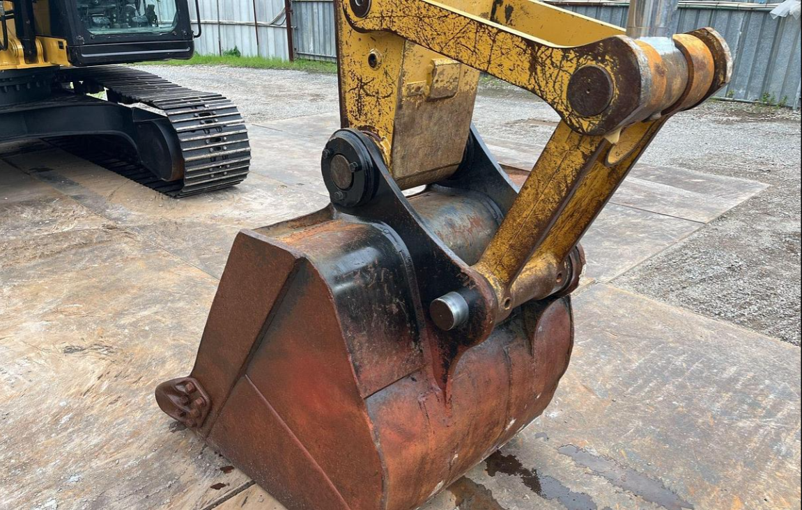 2016 CAT Caterpillar Excavators Model: Cat C6.6 ACERT photo 7