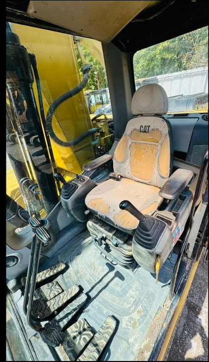 2007 CAT Caterpillar Excavators Model: CAT 320D photo 6