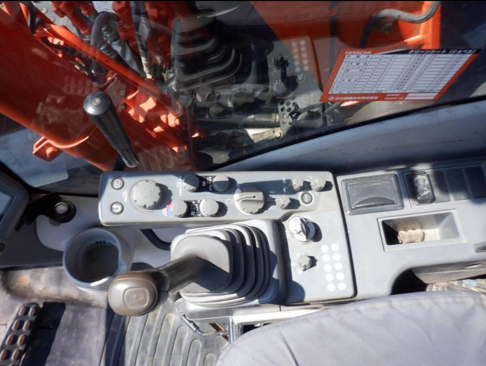2016 HITACHI Excavators - ZX135US-5B photo 6