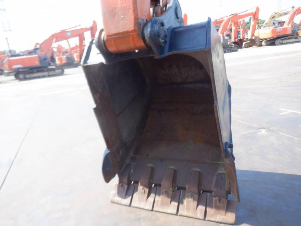 2016 HITACHI Excavators - ZX135US-5B photo 10