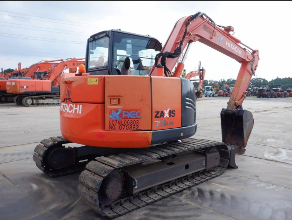 2015 HITACHI Excavators - ZX75US-5B photo 2