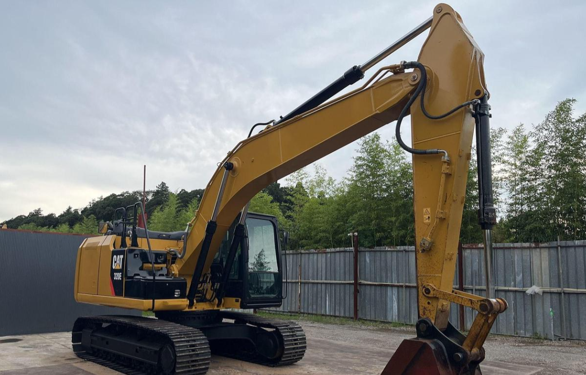 2016 CAT Caterpillar Excavators - Cat 320E-2 photo 2