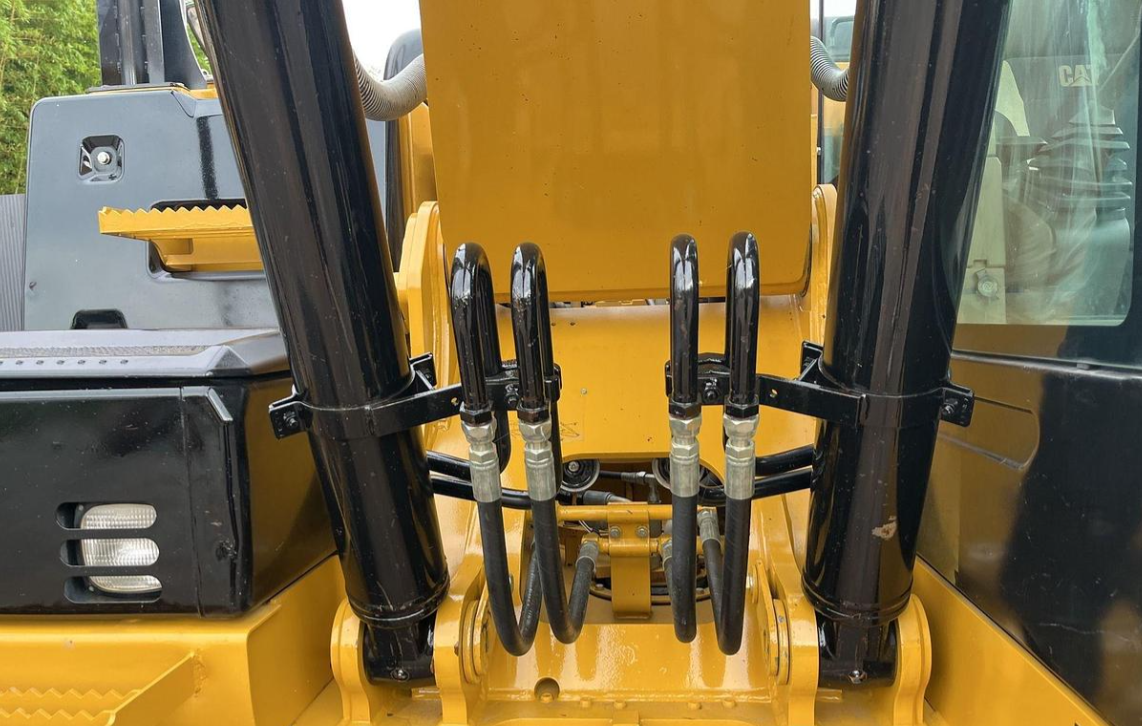 2016 CAT Caterpillar Excavators - Cat 320E-2 photo 5