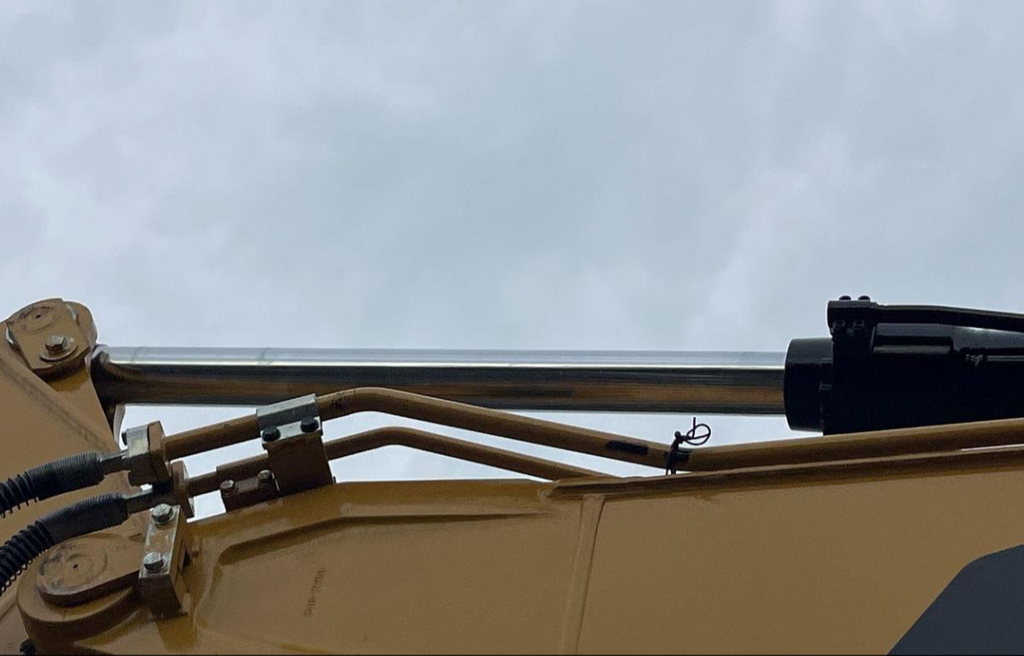 2016 CAT Caterpillar Excavators - Cat 320E-2 photo 13